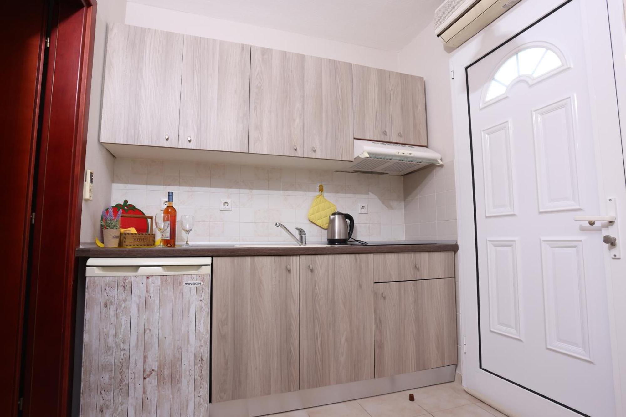 Thin Alos Apartment *